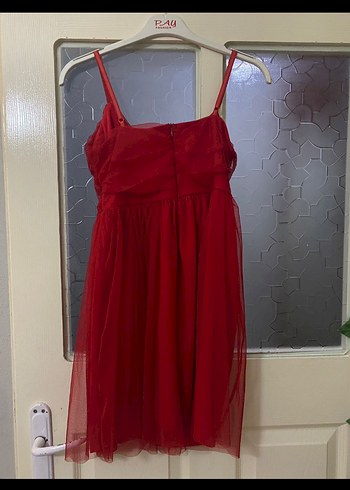 Kırmızı Mini Straplez Fırfırlı Abiye Elbise - Görsel 3