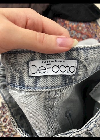 Gri Yırtık Bol Kesim Denim Pantolon - Görsel 4