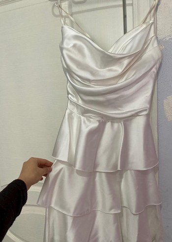 Beyaz Kat Kat Straplez Midi Elbise - Görsel 2