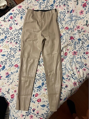 Zara bej rengi deri pantolon