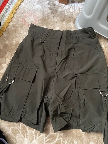 Bershka paraşüt kumaş şort