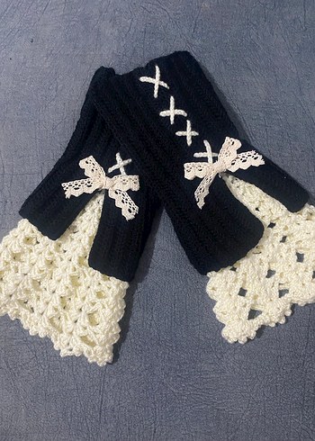 Siyah Örgü Gotik Kadın Eldivenleri - Görsel 2