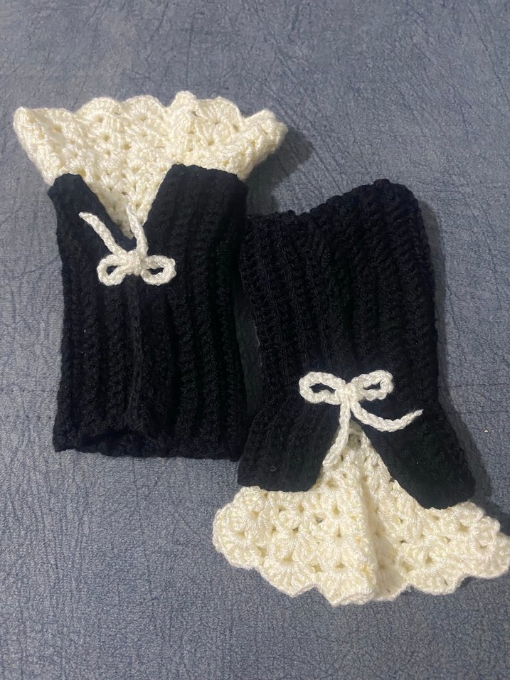 Siyah Örgü Gotik Kadın Eldivenleri - Görsel 4