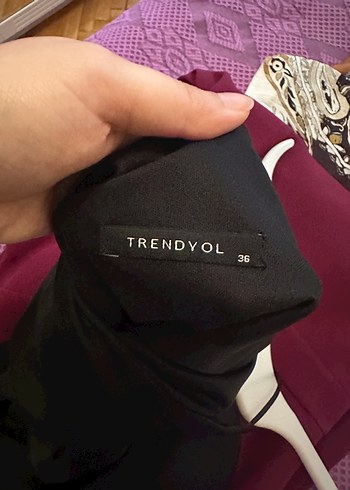 Siyah Uzun Drapeli V Yaka Elbise - Görsel 5