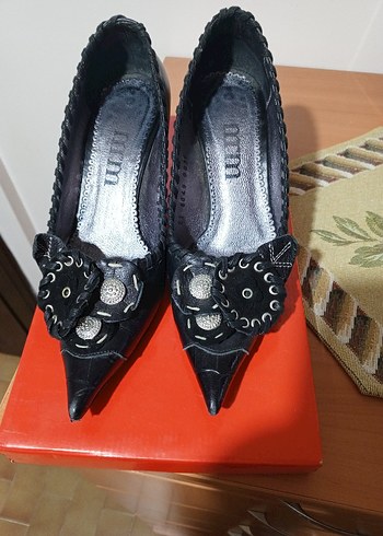 Siyah Gotik Tokalı Yüksek Topuklu Kadın Stiletto