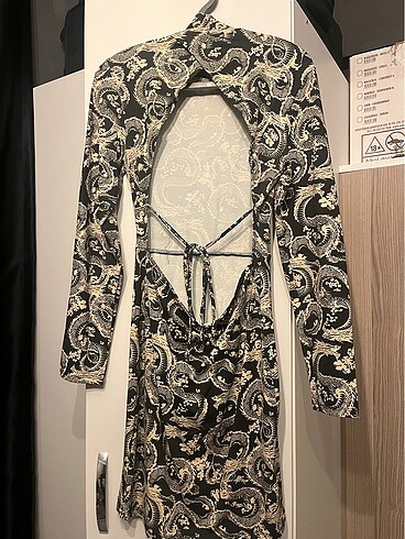 l Beden bershka elbise