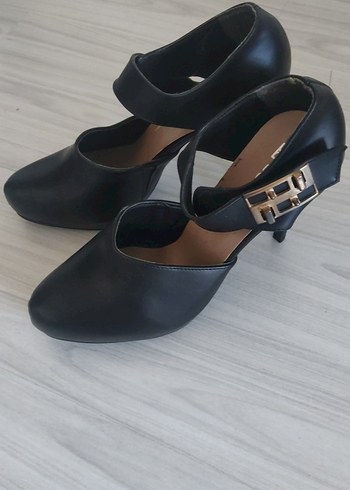 Tokalı Siyah Stiletto Topuklu Kadın Ayakkabısı - Görsel 3