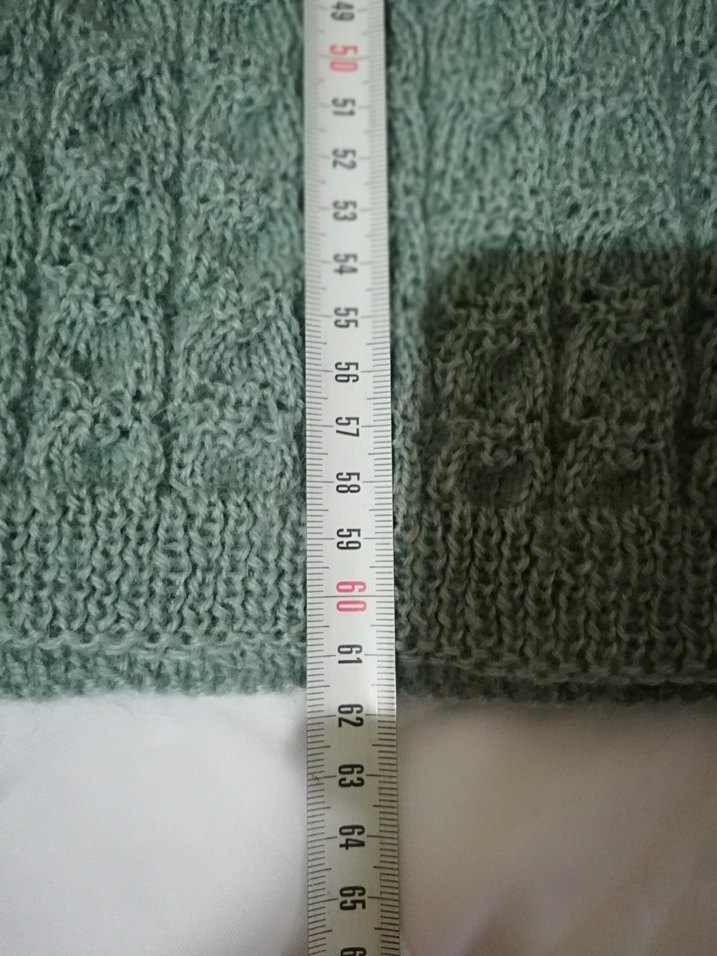 V Yakalı Örgü Kadın Yelek - Görsel 4