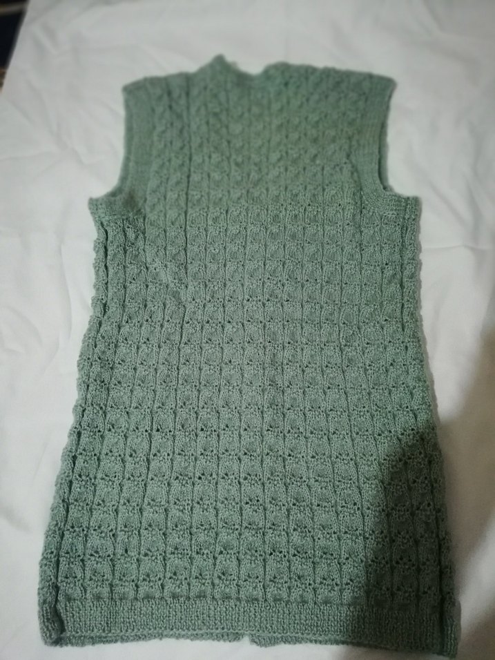 V Yakalı Örgü Kadın Yelek - Görsel 2