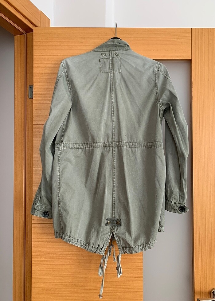 Bershka haki parka - Görsel 2