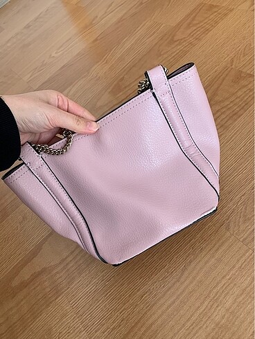 Zara Zara çapraz zincir askılı pembe çanta