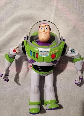 Buzz lightyear 