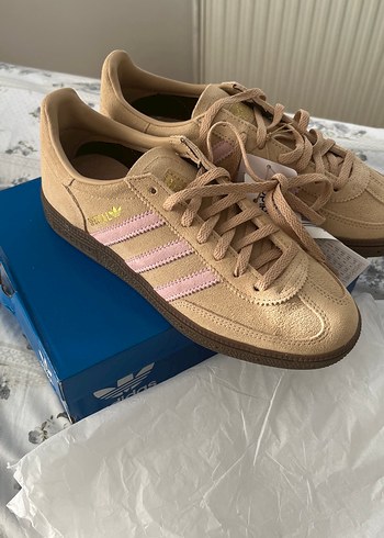 Adidas spezial