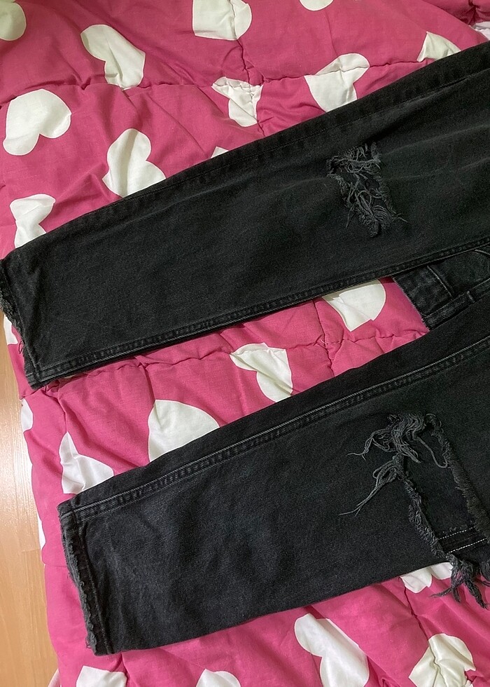 Bershka dizi yırtık mom jean - Görsel 2