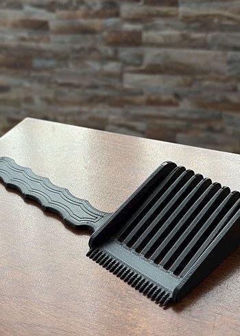 Saç Kesim Tarağı ve Makinesi - Görsel 2