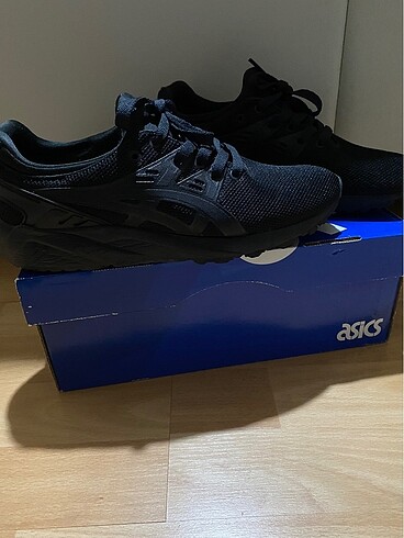 Asics Orjinal ürün görsel ile aynı gelecektir