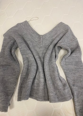 Gri V Yaka Triko Kadın Kazak - Görsel 2