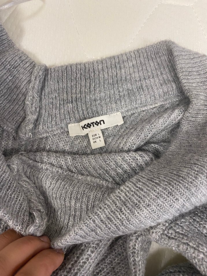 Gri V Yaka Triko Kadın Kazak - Görsel 5