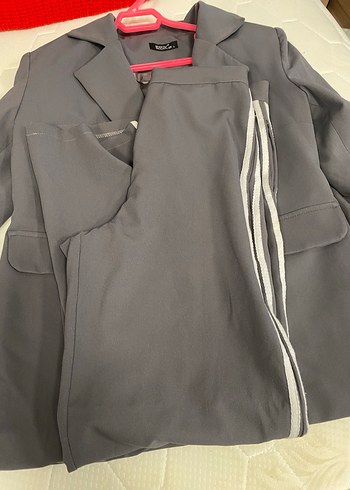 Gri Kadın Ofis Blazeri, Düğmeli, Normal Boy - Görsel 3