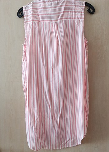 Pembe Çizgili V Yaka Kolsuz Pamuk Gömlek - Görsel 5