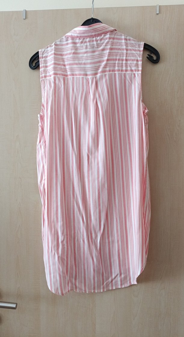 Pembe Çizgili V Yaka Kolsuz Pamuk Gömlek - Görsel 5