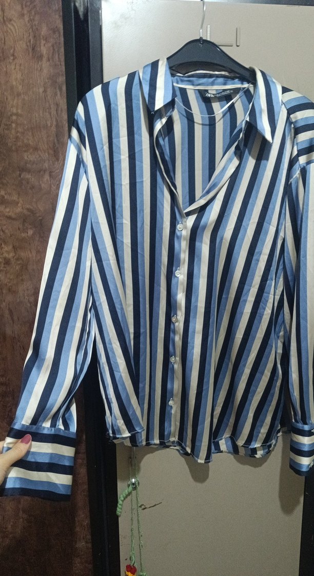 Mavi Çizgili Düğmeli Kadın Gömlek - Görsel 3