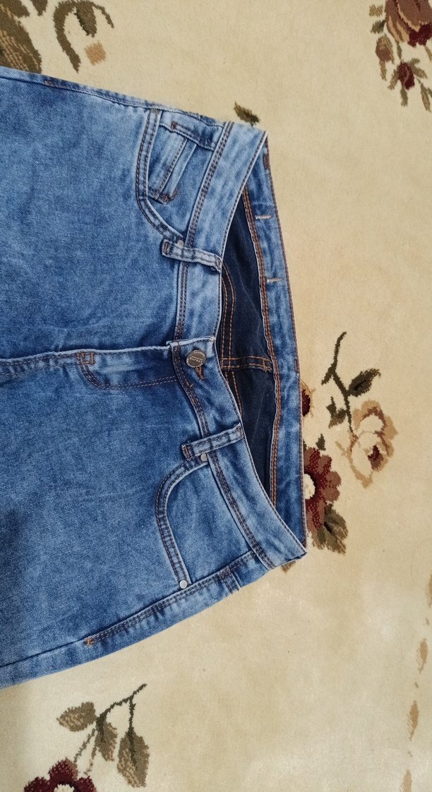 Düğmeli Açık Mavi Bağlama Desenli Kadın Jean - Görsel 2