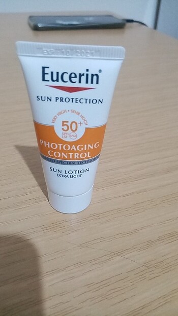 Eucerin güneş kremi