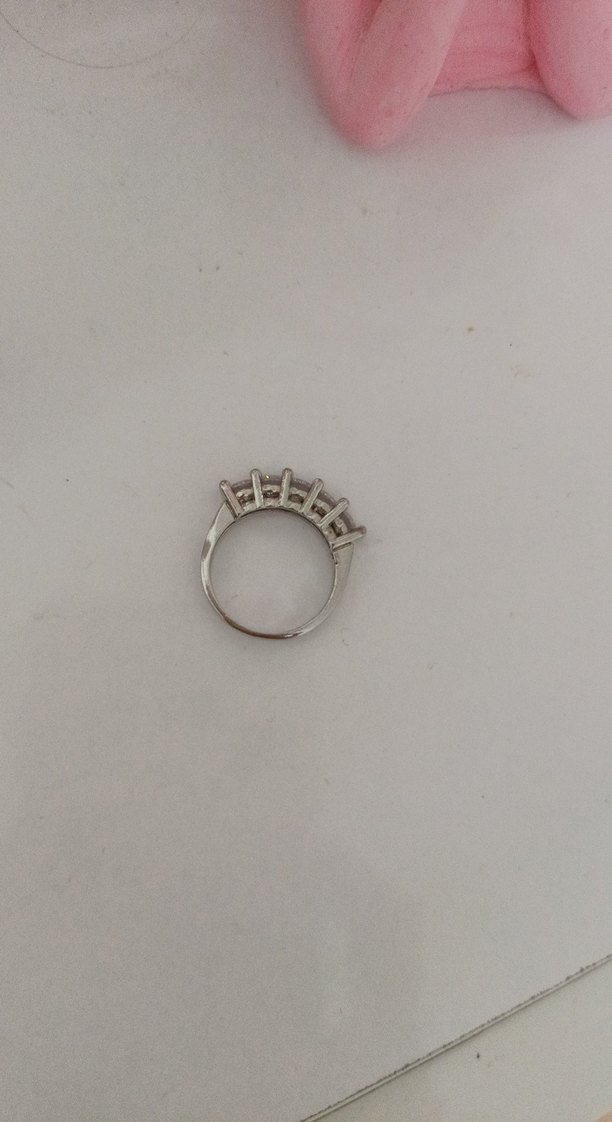 Şeffaf Beyaz Minimalist Düğün Yüzüğü - Görsel 4