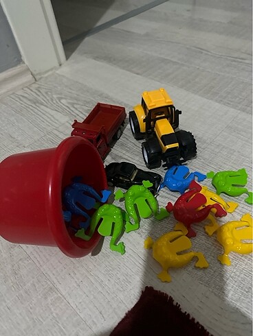 Beden Renk Zıplayan Kurbağa seti, metal küçük araba, Kamyon ve traktör topl