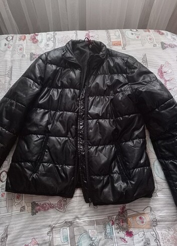 Siyah şişme mont 