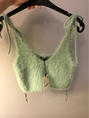 Zara yumuşak crop top