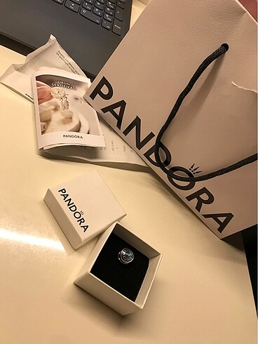 Pandora charm marvel