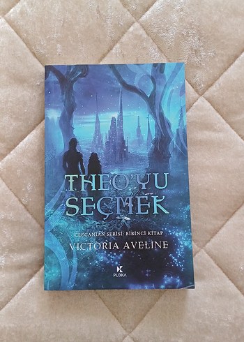 Theoyu Seçmek - Victoria Aveline
