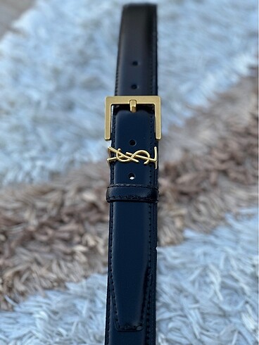 Yves Saint Laurent YVES SAİNT LAURENT