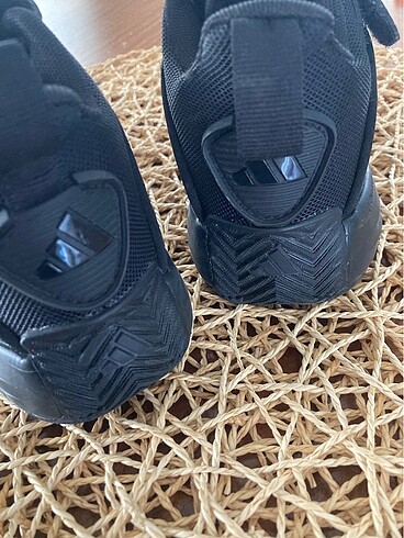 Adidas Adidas çocuk basketbol ayakkabısı