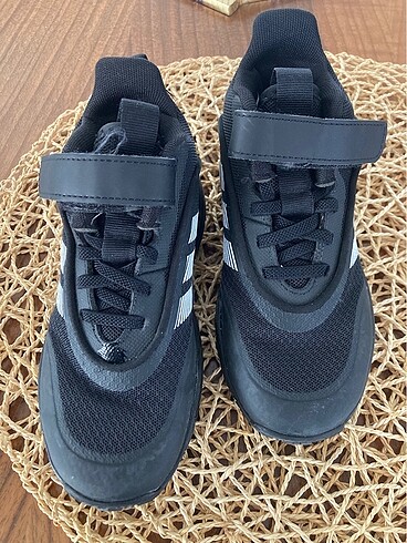 Adidas çocuk basketbol ayakkabısı