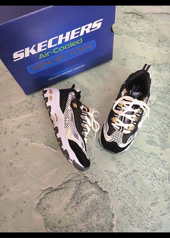 Skechers Skechers Kadın Beyaz Yılan Desenli Spor Ayakkabı