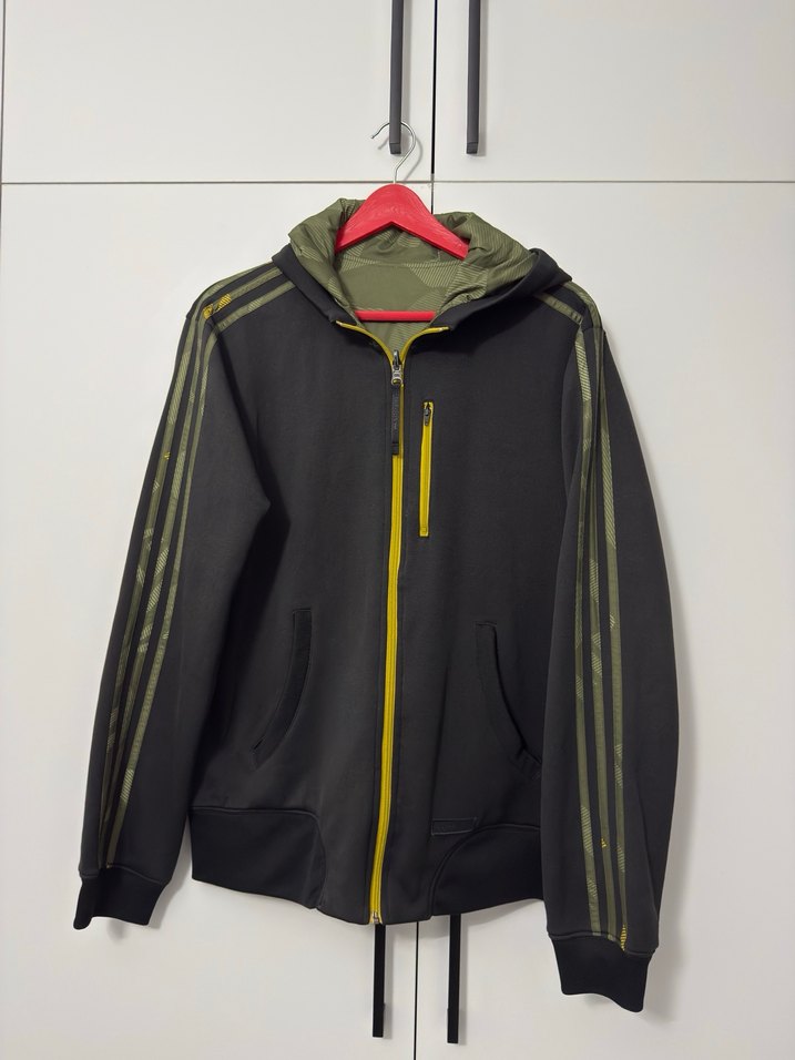 Adidas marka Erkek Kamuflaj Kapüşonlu Yağmurluk - Görsel 2