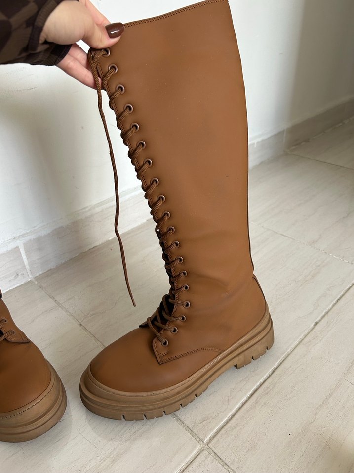 Diz Boyu Bağcıklı Bej Deri Kadın Çizme - Görsel 5