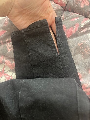 m Beden siyah Renk Siyah penti pantolon çizgi ve paça detay