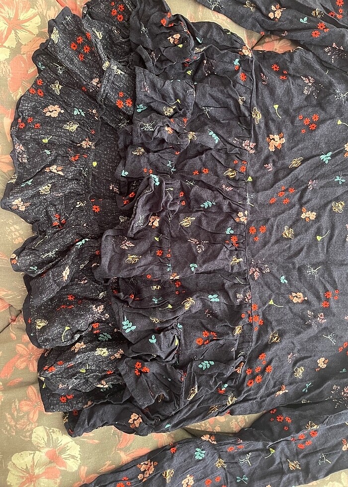 Mavi marka desenli uzun kol altı firfırlı bluz - Görsel 2