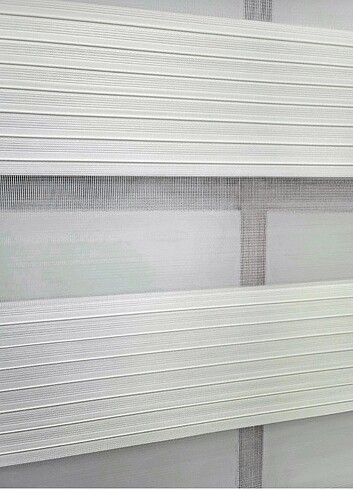 Beden EKRU ZEBRA STOR İTHAL BAMBU GENİŞ PLİSELİ PERDE GÜNEŞLİK