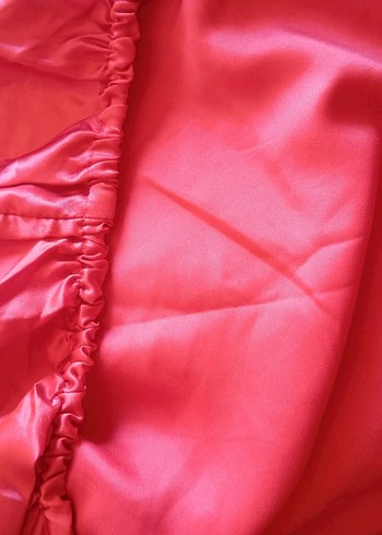 Diane Von Furstenberg Kırmızı Parlak çift kişilik battal boy lastikli Çarşaf