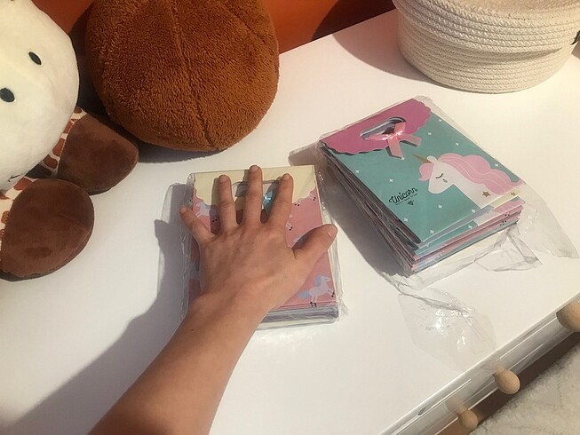 Beden Renk Unicorn Hediyelik karton çanta 24 adet
