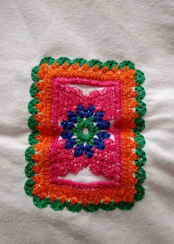 Nakışlı Beyaz Kadın Sweatshirt - Görsel 3