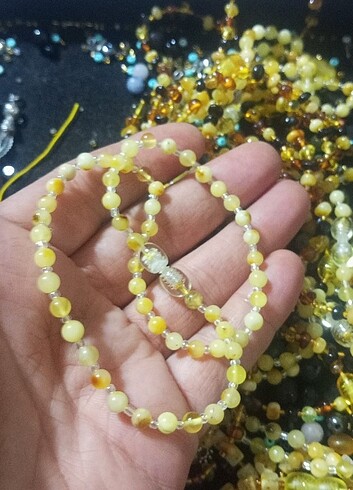 Diğer Kehribar çocuk kolyesi 