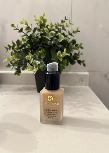 Estee Lauder Double Wear Fondöten Açık Bej - Görsel 6