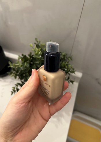 Estee Lauder Double Wear Fondöten Açık Bej - Görsel 4
