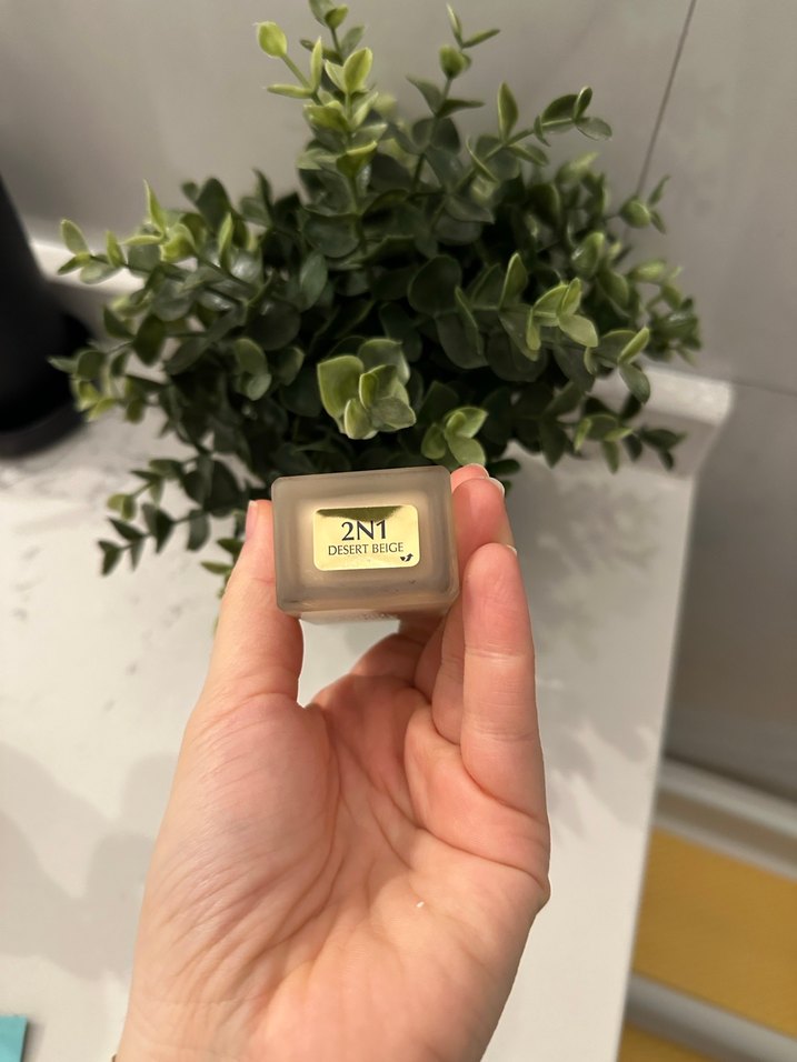 Estee Lauder Double Wear Fondöten Açık Bej - Görsel 2